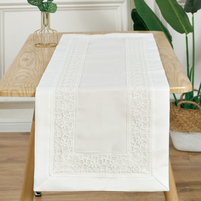 White Tablecloth Flower with Shiny Appliqué