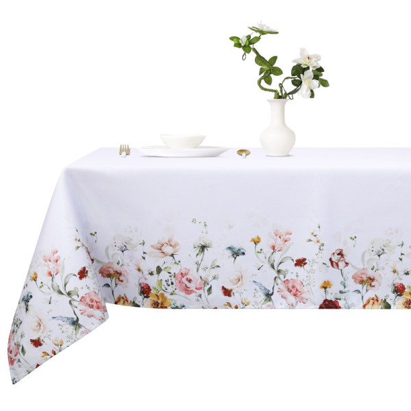 Floral Stain-Resistant Tablecloth with Spring Pattern