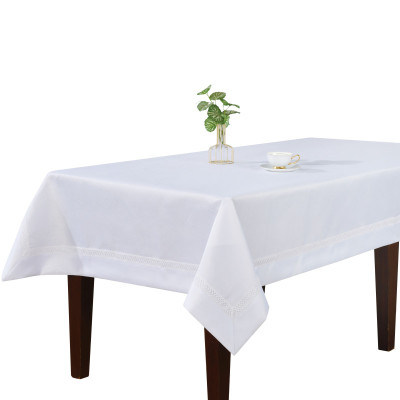 White VIKI Tablecloth with Lace Trim