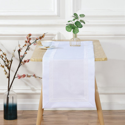 White VIKI Tablecloth with Lace Trim